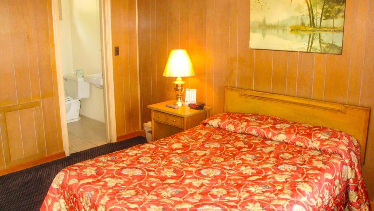Golden Wheat Budget Host Inn Junction City Eksteriør bilde