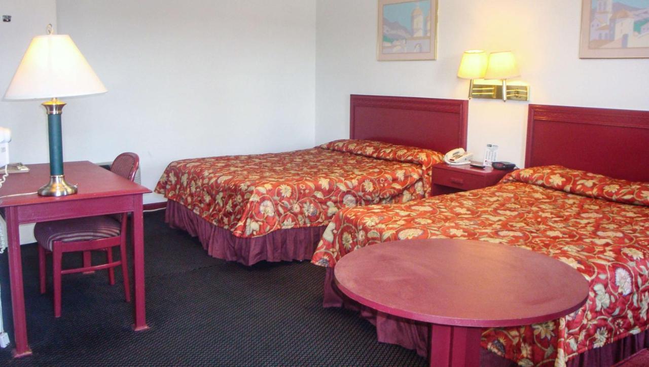 Golden Wheat Budget Host Inn Junction City Eksteriør bilde